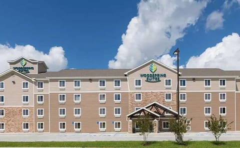 2. Woodspring Suites Lafayette