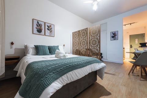 Comfort Apartment, 1 Double Bed with Sofa bed, Kitchen | Free WiFi