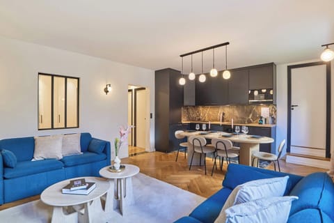 Salon , Salle à Manger, Cuisine