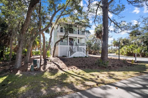 173 Ocean Creek Blvd.