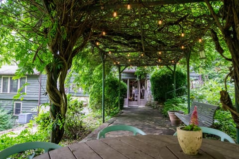 House | 4 bedrooms, high-speed internet