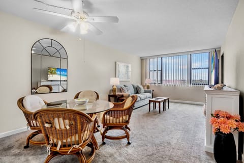 Harbor Towers Unit 501 by Tropical Sands Accommodations