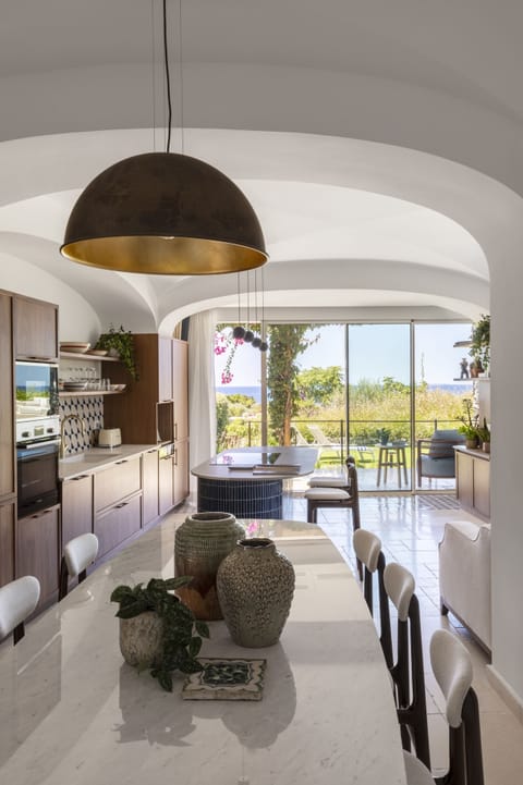 In-room safe, blackout drapes, soundproofing, iron/ironing board