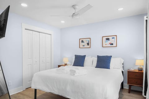 Cozy up in charming Beaufort!
Bedroom 1: King Bed