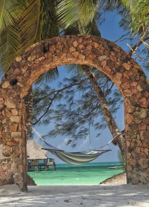 Private beach, white sand, beach umbrellas, beach towels