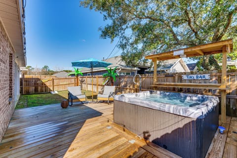 Navarre Vacation Rental | 4BR | 2BA | 1,901 Sq Ft