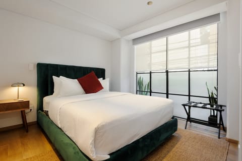 Comfortable and Modern Bedroom