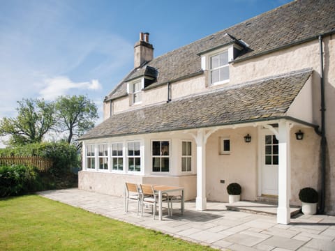 Patio | East Balnacraig, Banchory