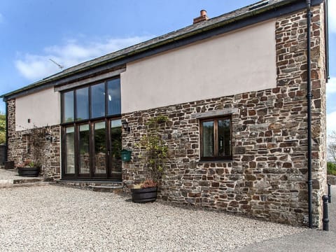 Parking | Barn Cottage at Mornacott - Mornacott Cottages, Bishops Nympton