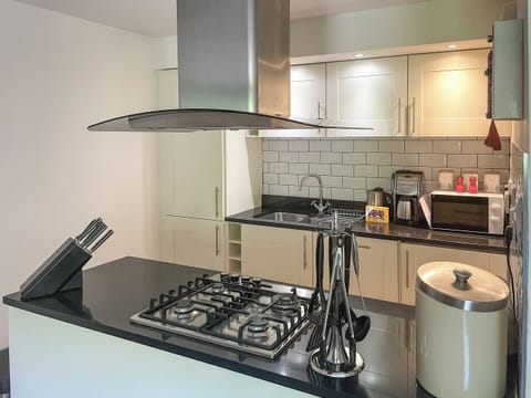 Kitchen | Raven Wing 17 - Highland Club, Fort Augustus