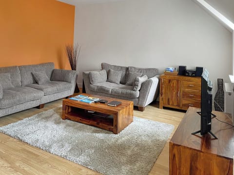 Living area | Moat House 6 - Highland Club, Fort Augustus