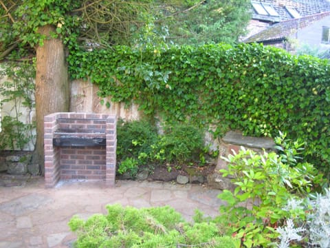 Built-in-BBQ | West Wing - Duddings Country Cottages, Timberscombe, near Minehead