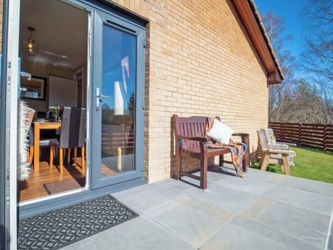 Sitting-out-area | Cairngorm View - Silverglades Holiday Homes, Aviemore