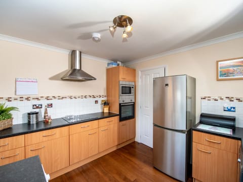 Kitchen | Applewood Cottage - Silverglades Holiday Homes, Aviemore