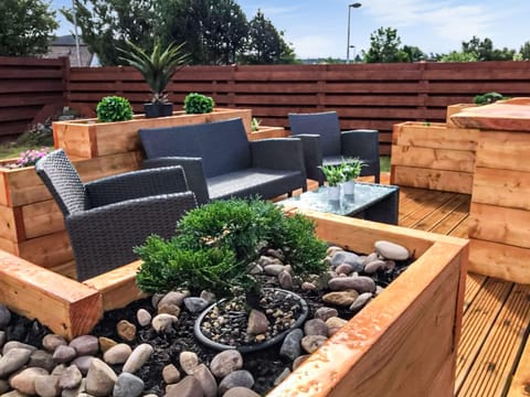 Garden | Applewood Cottage - Silverglades Holiday Homes, Aviemore