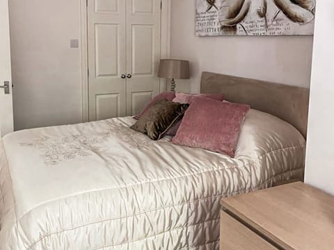Double bedroom | River Court, Fort Augustus