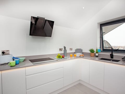 Kitchen | Grand Banks Apartment, Teignmouth