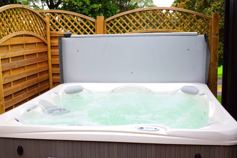 Deluxe House, 3 Bedrooms | In-room safe, desk, iron/ironing board, WiFi