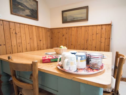 Dining Area | Coachman&rsquo;s Bothy - Airds Estate, Port Appin