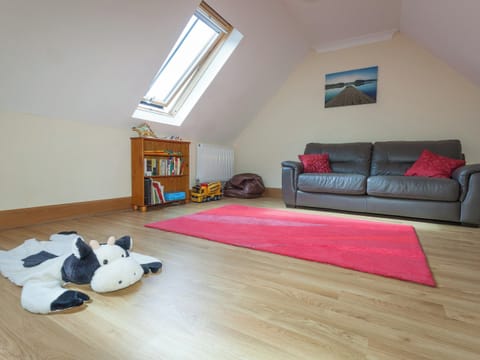 Sitting room | Rose Cottage - Williamscraig Holiday Cottages, Linlithgow