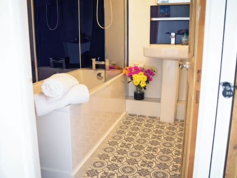 Bathroom | Westeria Cottage, Barnstaple