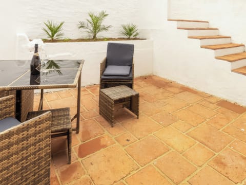 Sitting-out-area | Langleigh Villa, Ilfracombe