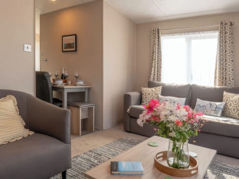 Living area | 18 Ocean Terrace - Mullacott Retreats, Ilfracombe