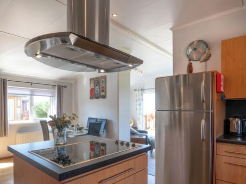 Kitchen | 4 Meadow View - Mullacott Retreats, Ilfracombe