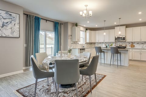 Dining Area | 1st Floor