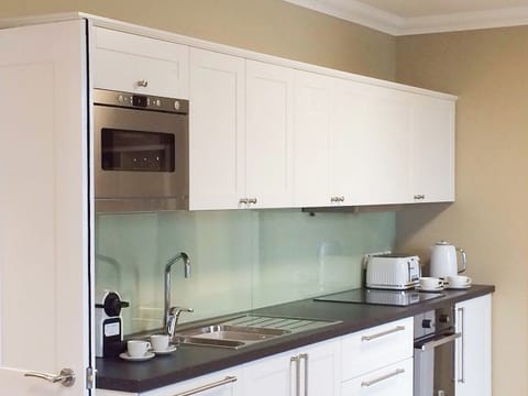 Well equipped kitchen | Apartment 3 - Allt-Nan-Ros Apartments, Onich, near Fort William