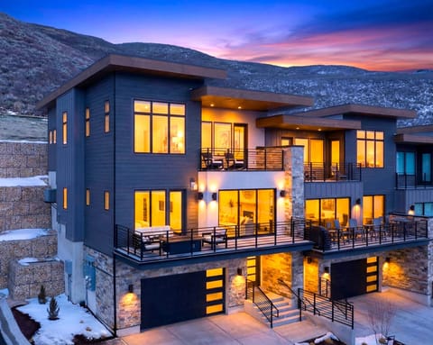 Modern mountain luxury with multiple private balconies—soak in the views, sip your coffee outside, and unwind in style.