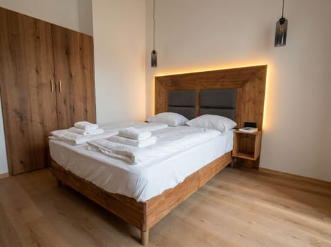 Basic Apartment | Iron/ironing board, free WiFi