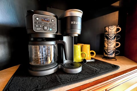 Fully equipped kitchen with cozy cabin feel