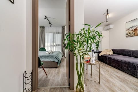 Apartment, Kitchen, Garden View | Interior