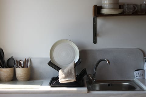 Standard Studio, Balcony, Sea View | Private kitchen | Fridge, stovetop, highchair, cookware/dishes/utensils