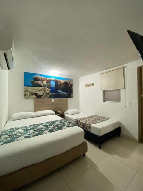 Basic Triple Room | Free WiFi, bed sheets