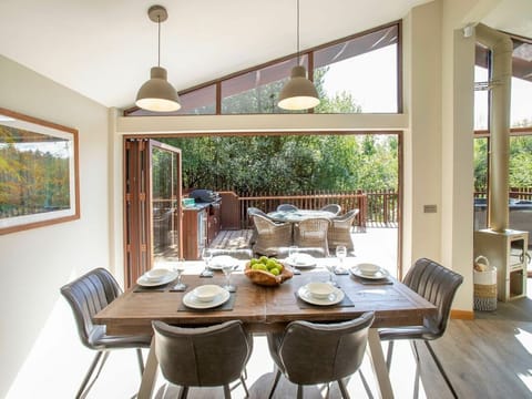Garwnant White Willow Premium Valley View