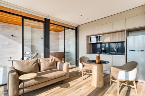 Superior Loft, Balcony, City View | Interior