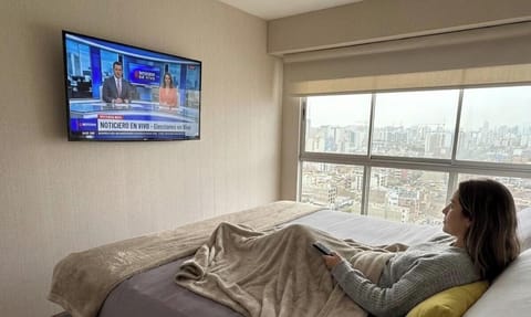 Classic Apartment, Balcony, City View | Iron/ironing board, WiFi (free)