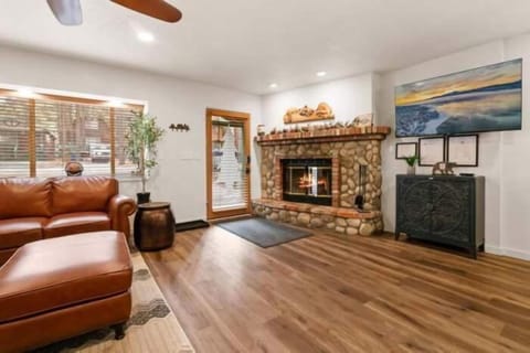 Basic House, Patio, Mountain View | Living area | Flat-screen TV, fireplace