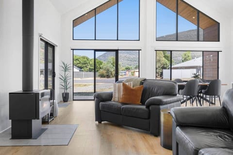 Stunning Mountain Views 
