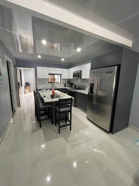House, 3 Bedrooms | Interior