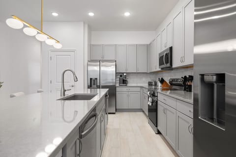 Fully-equipped kitchen