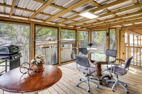 Fort McCoy Vacation Rental | 2BR | 2BA | 900 Sq Ft