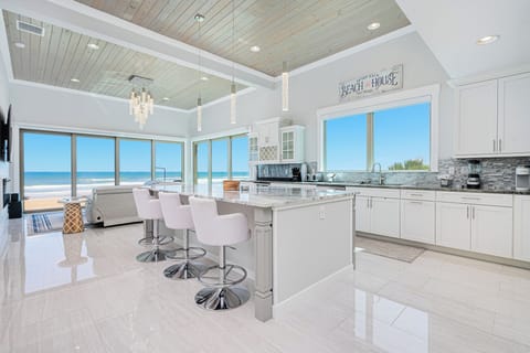 Bright, open floor plan