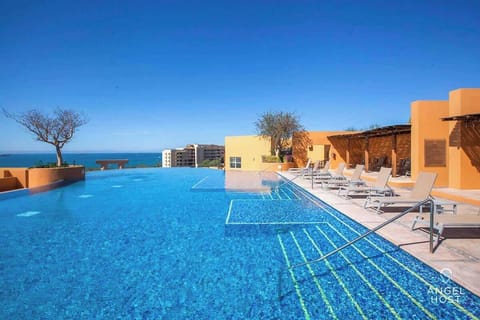 Las Colinas pool with a breathtaking ocean view, just one block away!