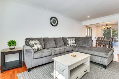 Scotch Plains Vacation Rental | 5BR | 2BA | 1,725 Sq Ft
