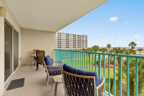 Plantation Palms 6311 
2 bedroom 2 bathrooms, sleeps 6. Managed by Island Rentals