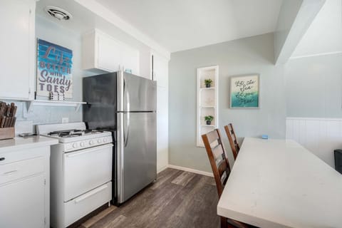 Kitchen and dining area for casual dining