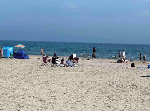 House, 5 Bedrooms, Smoking, Balcony | Beach